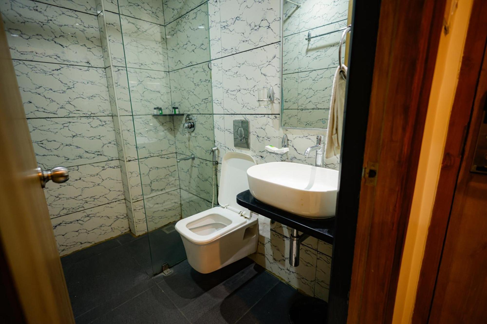 M Square Hotel Haidarábád Kültér fotó