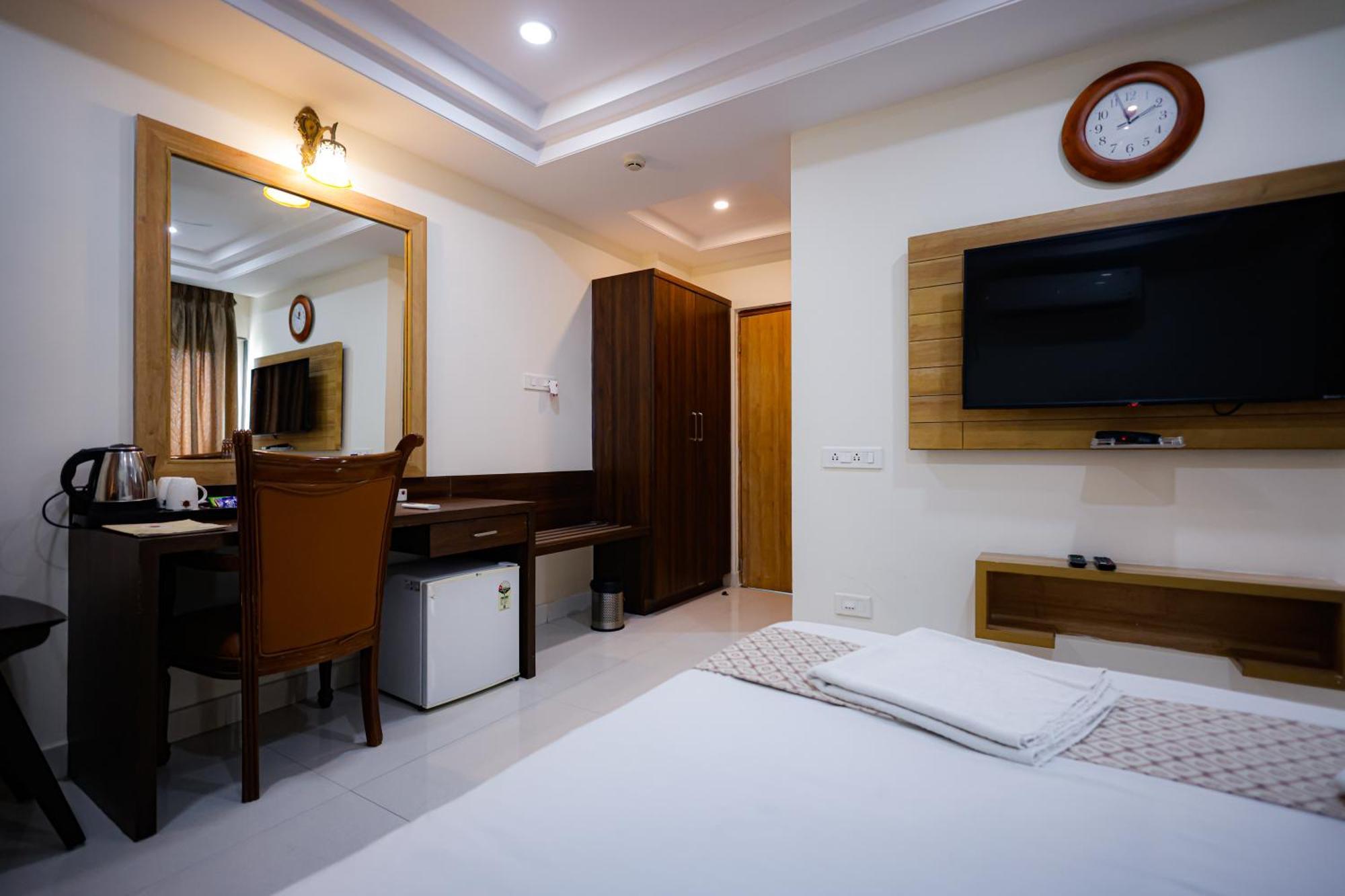M Square Hotel Haidarábád Kültér fotó